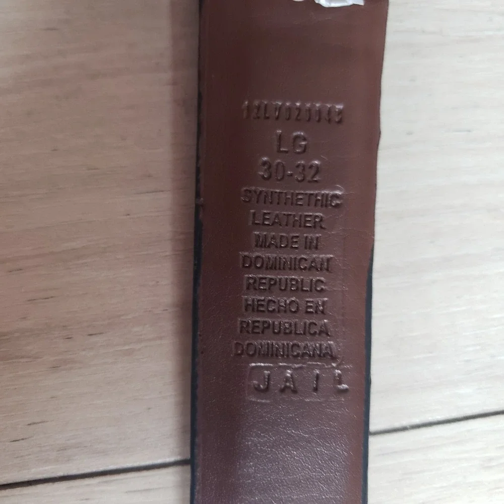 Levis material synthetic